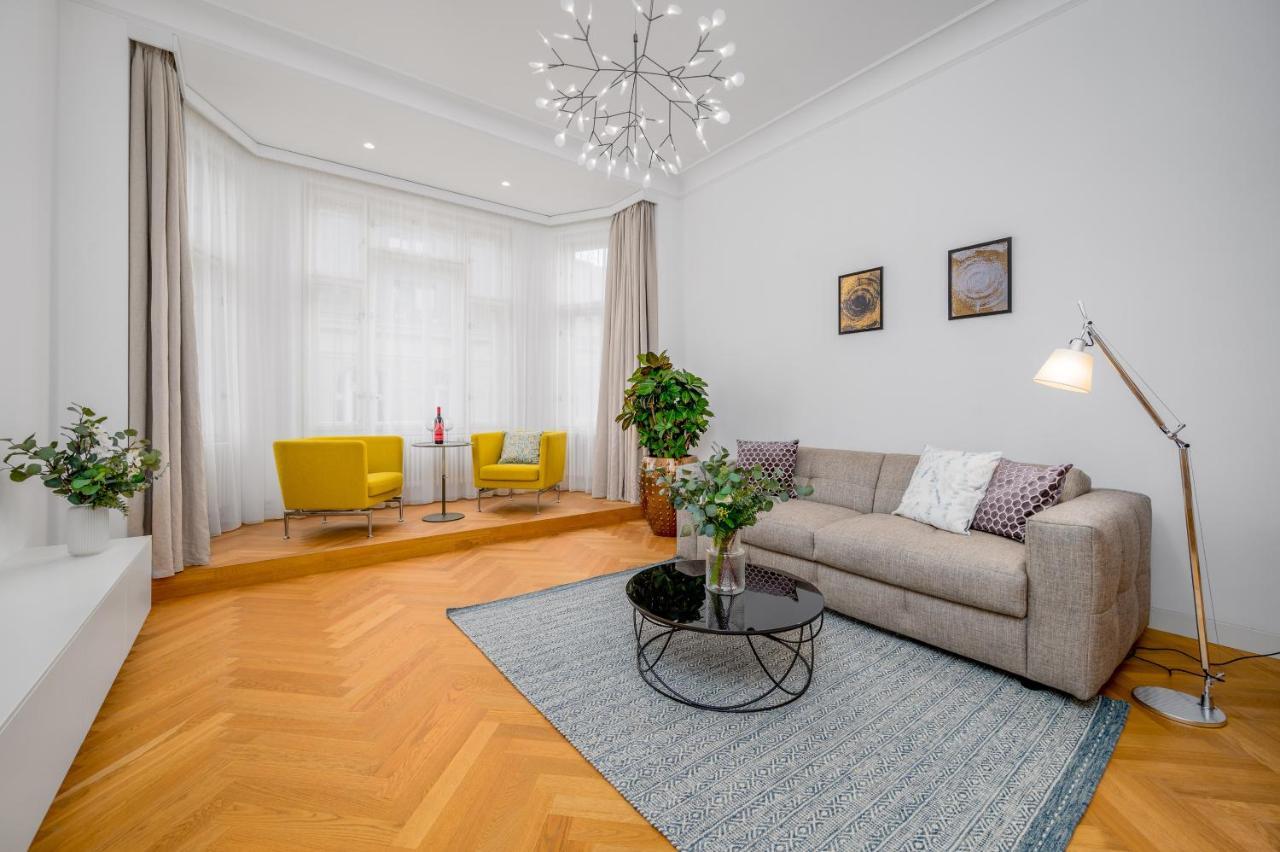 Prague Days - Old Town - Spacious Apartment Ngoại thất bức ảnh
