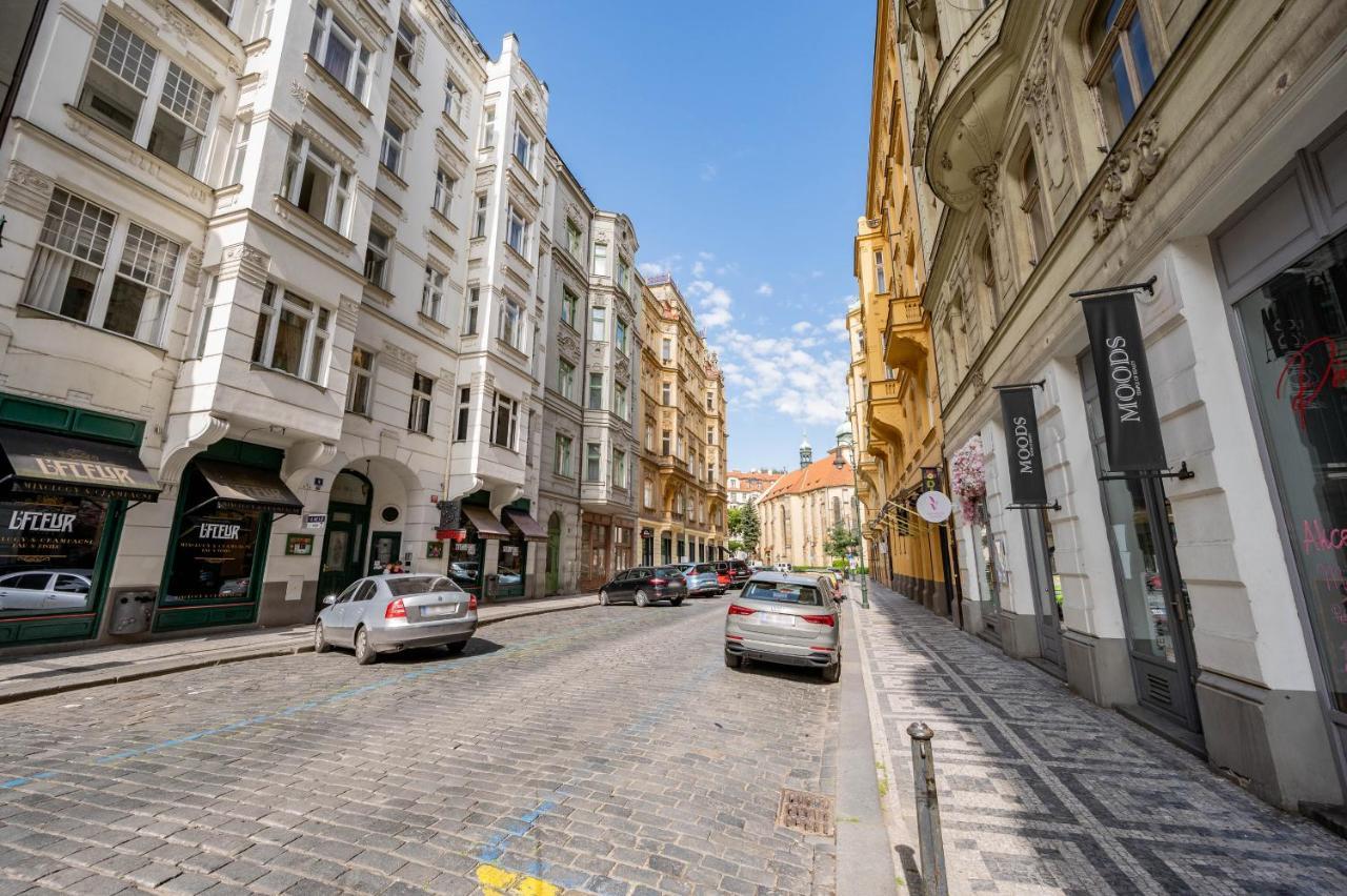 Prague Days - Old Town - Spacious Apartment Ngoại thất bức ảnh